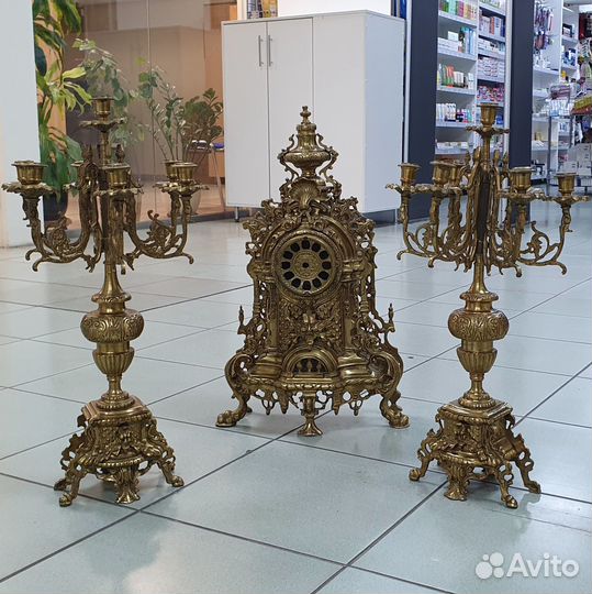 Пара подсвечников + часы, бронза, Италия