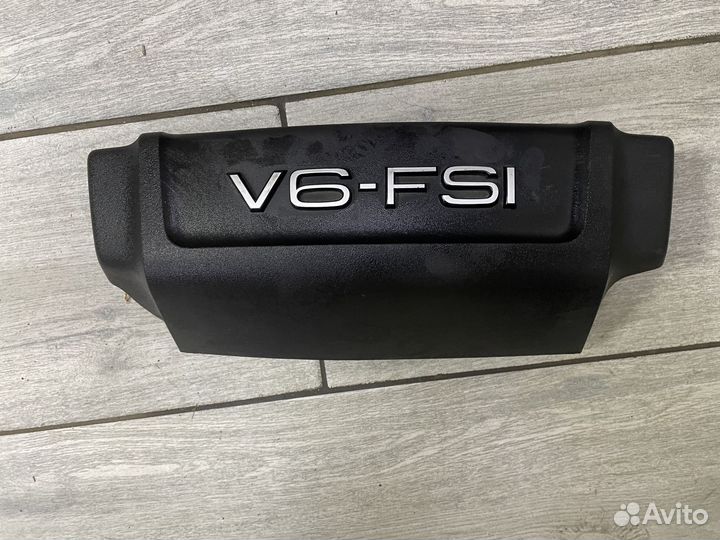 Декоративная крышка двигателя Ауди А6 С6 FSI