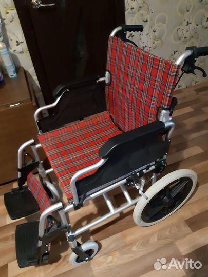 Коляска инвалидная
