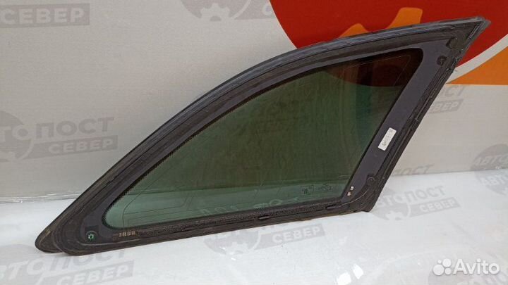 Стекло собачника левое левое Audi A4 B8