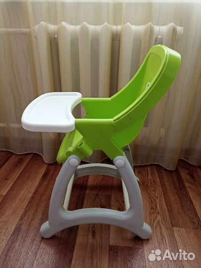 Коляска, стульчик и кроватка