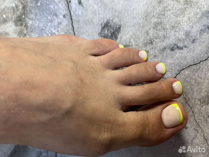 Маникюр,педикюр,наращивание ногтей