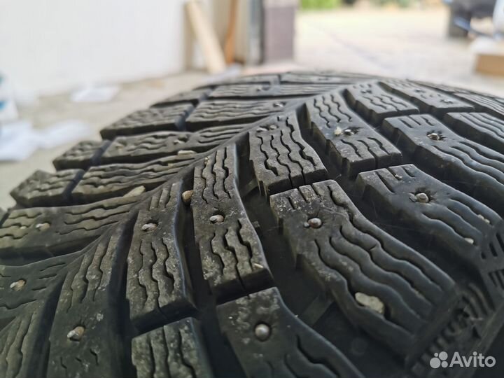 Michelin X-Ice North 4 205/60 R16