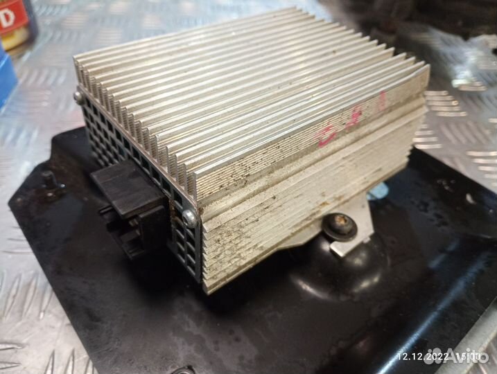 Преобразователь напряжения (адаптер) \volvo