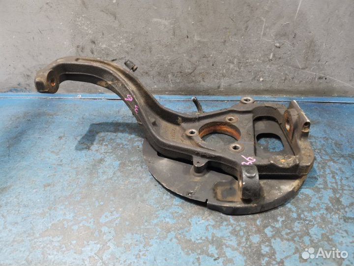 Кулак поворотный передний правый Ford Explorer 4