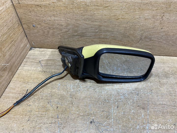 Зеркало правое Volvo V40, S40 Арт. 7721637