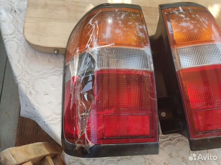 Задние фары Ниссан Террано LR50