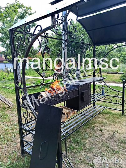 Мангал с крышей лофт