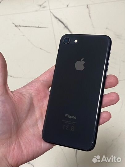 Телефон iPhone 8 64 gb