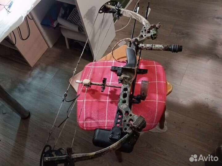 Блочный лук tomkat bowtech