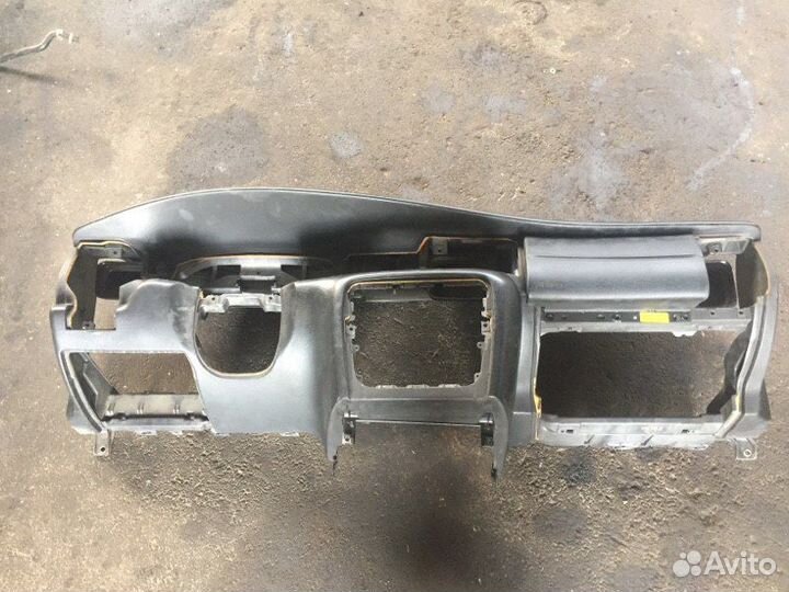 Торпедо Opel Vectra B sedan X18XE 1996