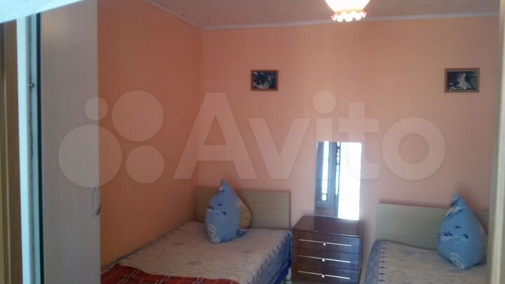 Комната 15 м² в 5-к., 2/2 эт.