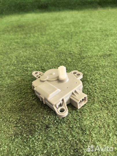 Моторчик заслонки печки Hyundai Santa Fe TM D4HE