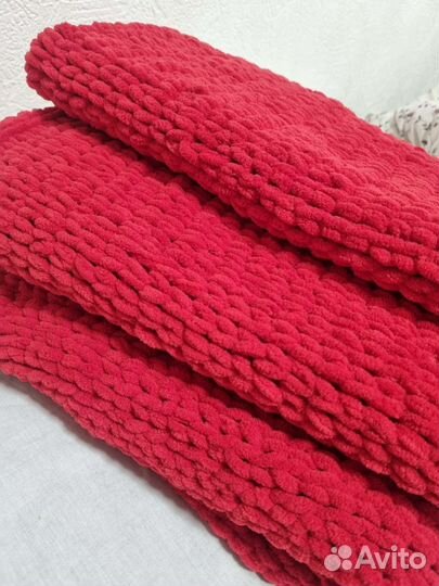 Плед из Alize Puffy Fine красный