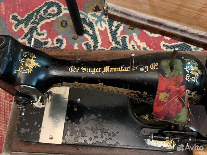 Швейная машинка зингер