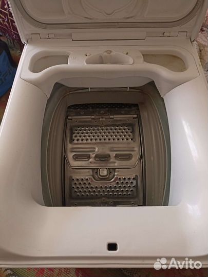 Стиральная машина с вертикальной загрузкой
