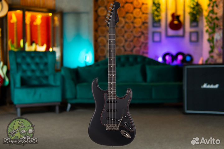 Fender MIJ LTD Hybrid II Strat Noir