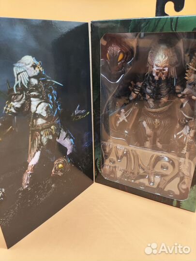 Фигурка Alpha Predator 20см