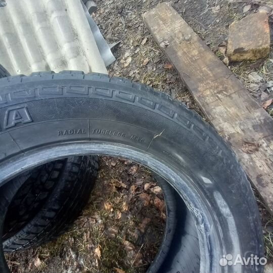 Yokohama Geolandar A/T-S G012 215/60 R16