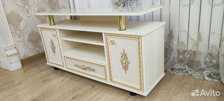 Тумба под телевизор бу