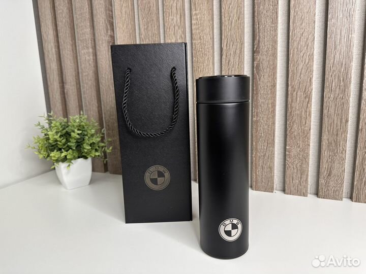 Подарочный термос BMW с датчиком температуры