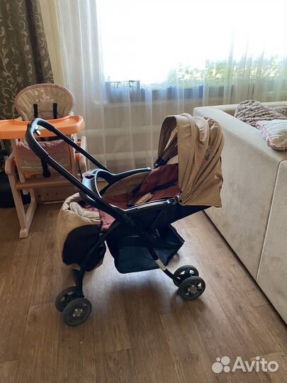 Прогулочная коляска