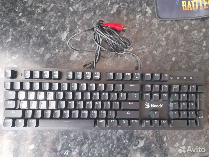 Продам клавиатуру