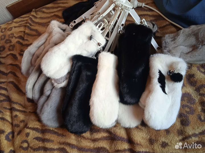 Варежки из меха норки цельнокройные