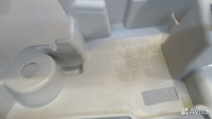 Обшивка центральной стойки Mazda 3 (BM), 2016