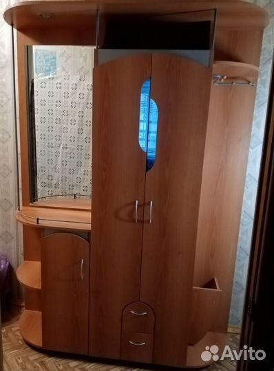 Шкаф в прихожую бу