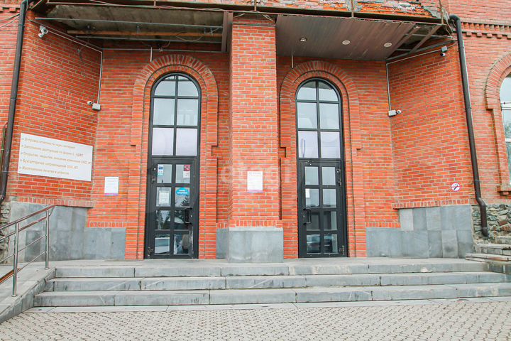 Продам офисное помещение, 297 м²