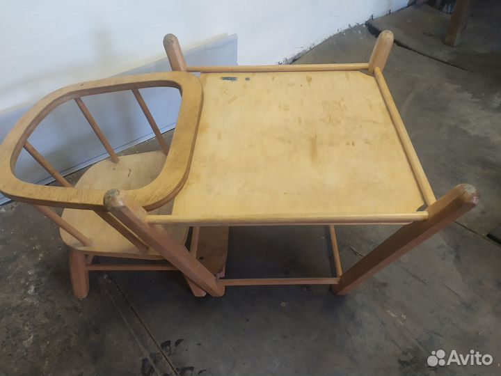Детский стол и стул