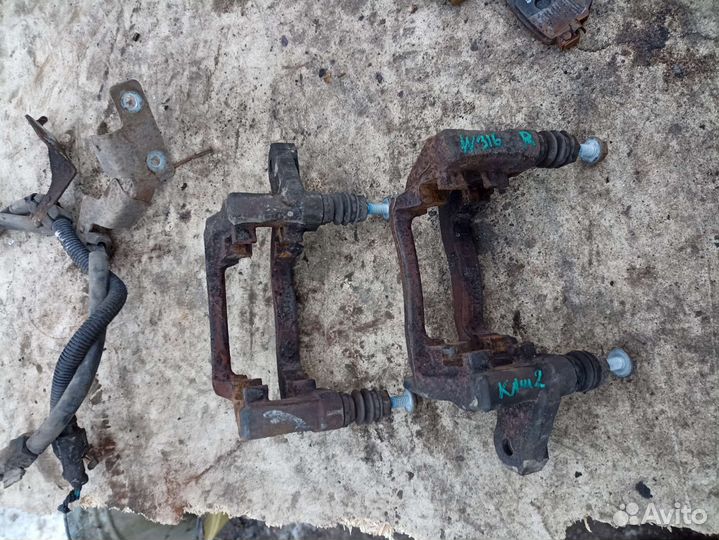 Скоба заднего суппорта от Ниссан Кашкай J11