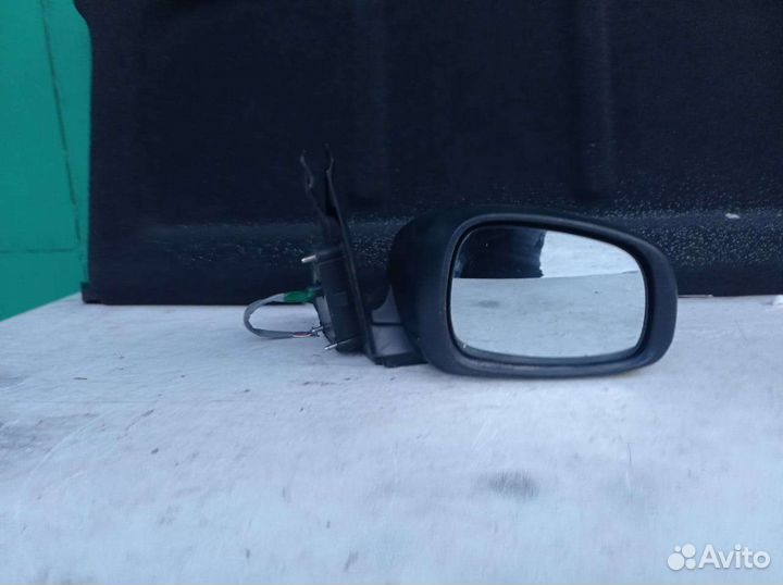 Правое боковое зеркало Сузуки Свифт