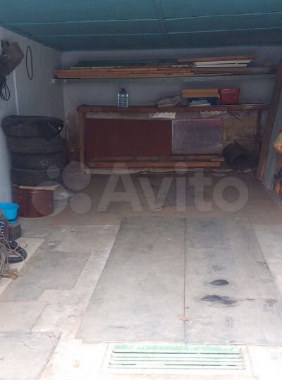 Гараж, > 30 м²