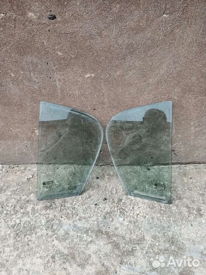 Форточка задней двери Opel Corsa D 5дв