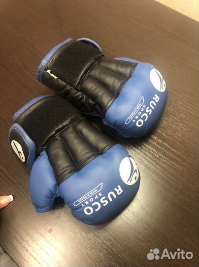 Боксерские перчатки Russosport