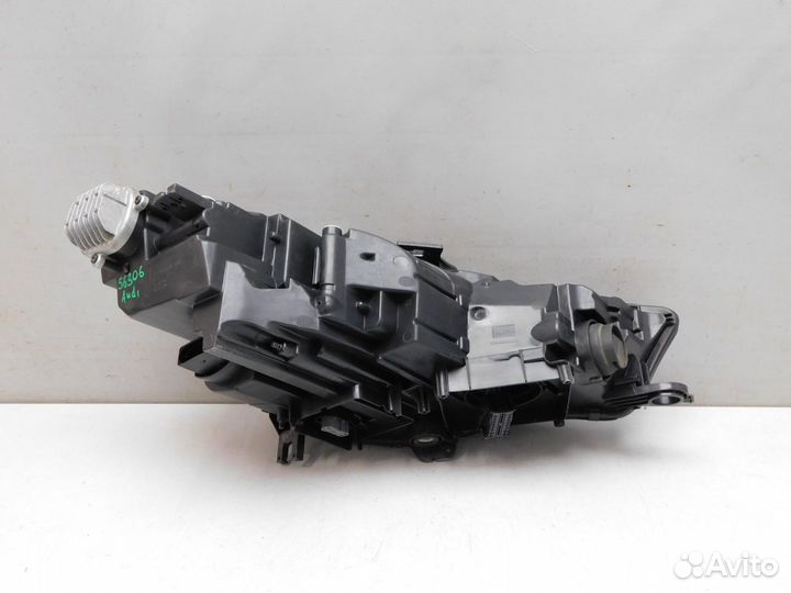 Фара левая Audi A4/RS4