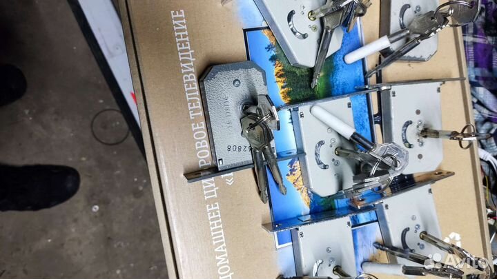 Замки дверные врезные