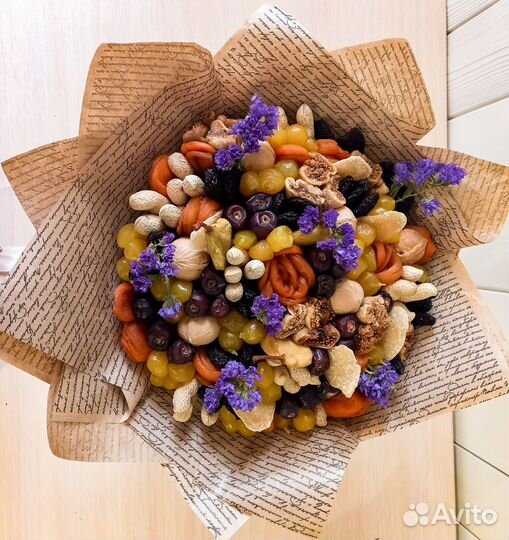 Съедобные букеты из сухофруктов и орехов