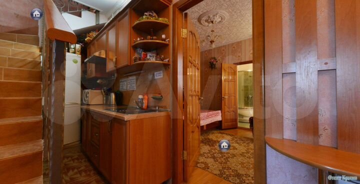 Комната 30 м² в 1-к., 1/2 эт.