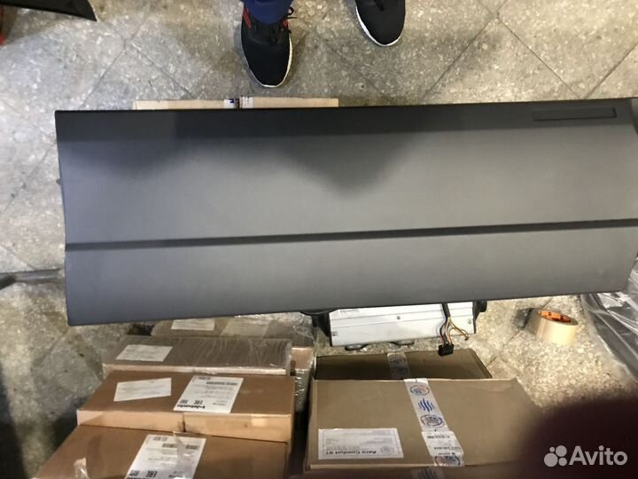 Молдинг двери передней правой niva Chevrolet