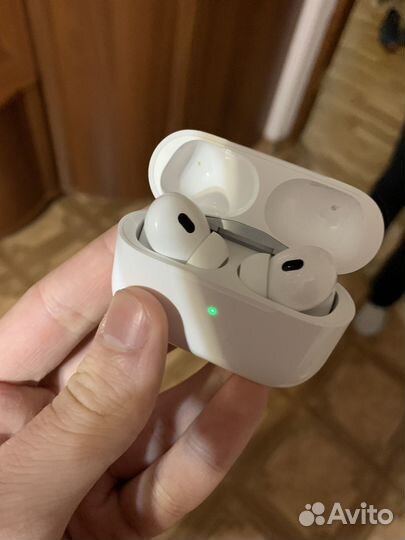 Продам беспроводные наушники Borofone BW35