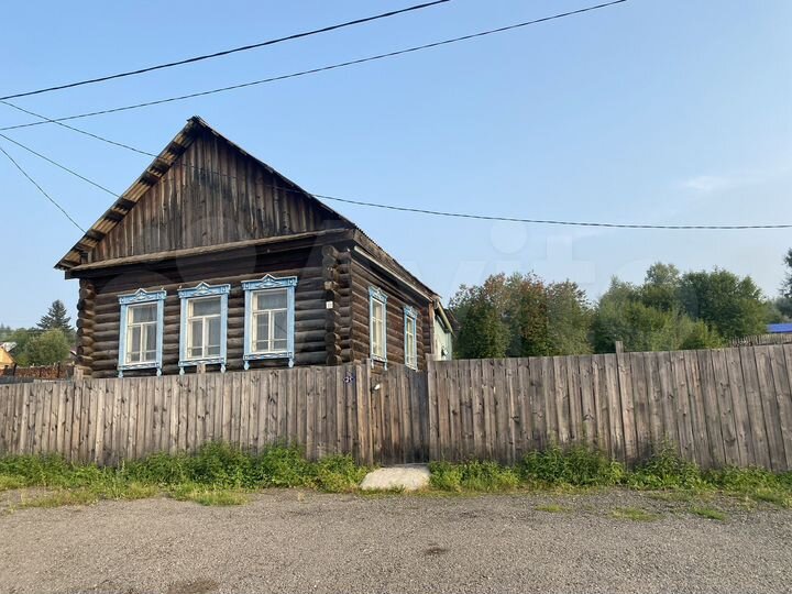 Дом 28,1 м² на участке 23,5 сот.