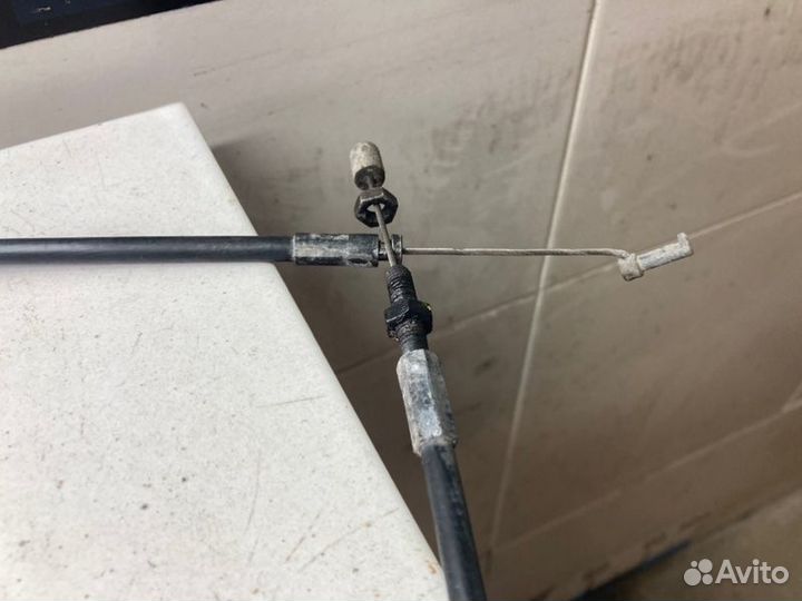 Трос замка капота Scania G Серия 4/2 6 поколение