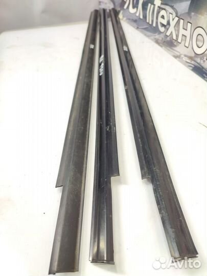 Молдинг передней двери Chevrolet Aveo T200