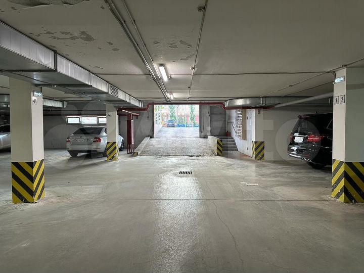 Машиноместо