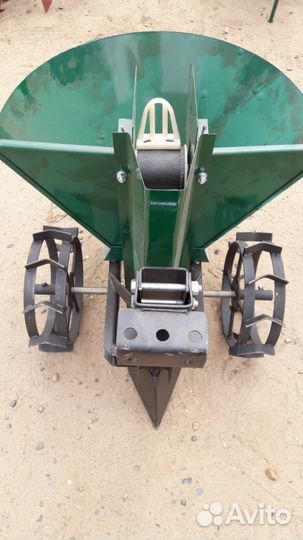 Картофелесажалка ксм1а на больших грунтозацепах