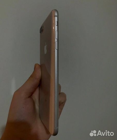 iPhone 8 Plus, 64 ГБ