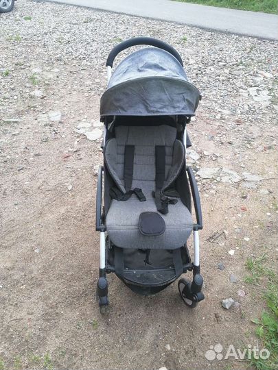 Прогулочная коляска yoya